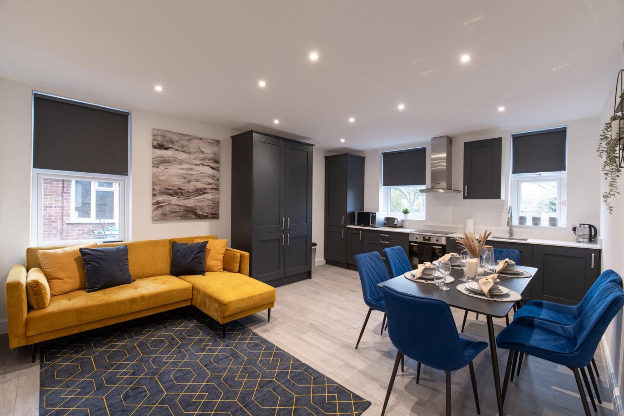 Fantastic New, London Apartment 3 Bed 1 Bath & Parking Whetstone 외부 사진